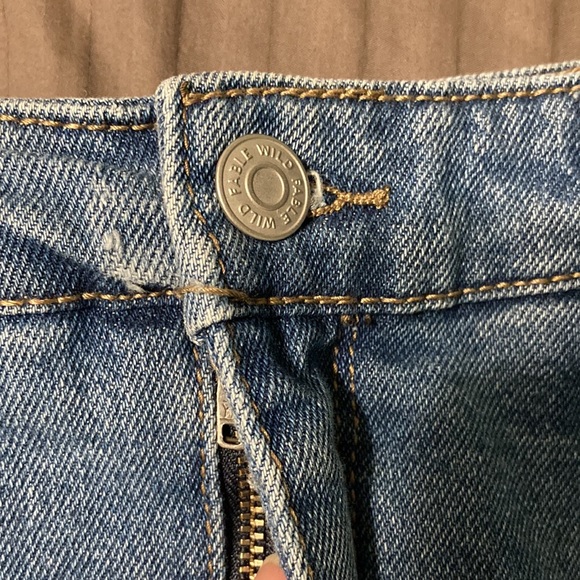 Wild Fable Denim Jean Mini Skirt Factory Distressed sz 9 - Picture 5 of 12